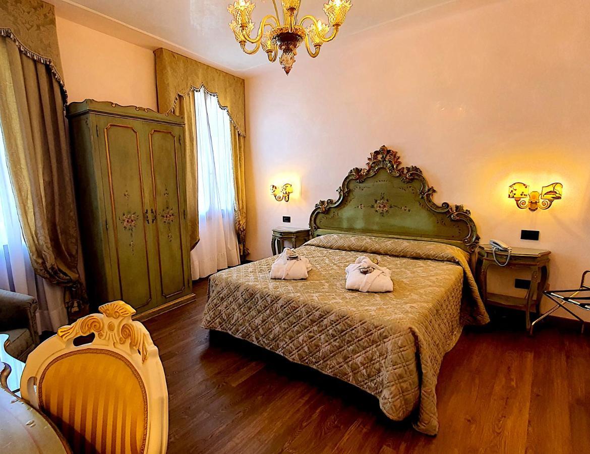 Hotel Carlton On The Grand Canal Venezia Esterno foto