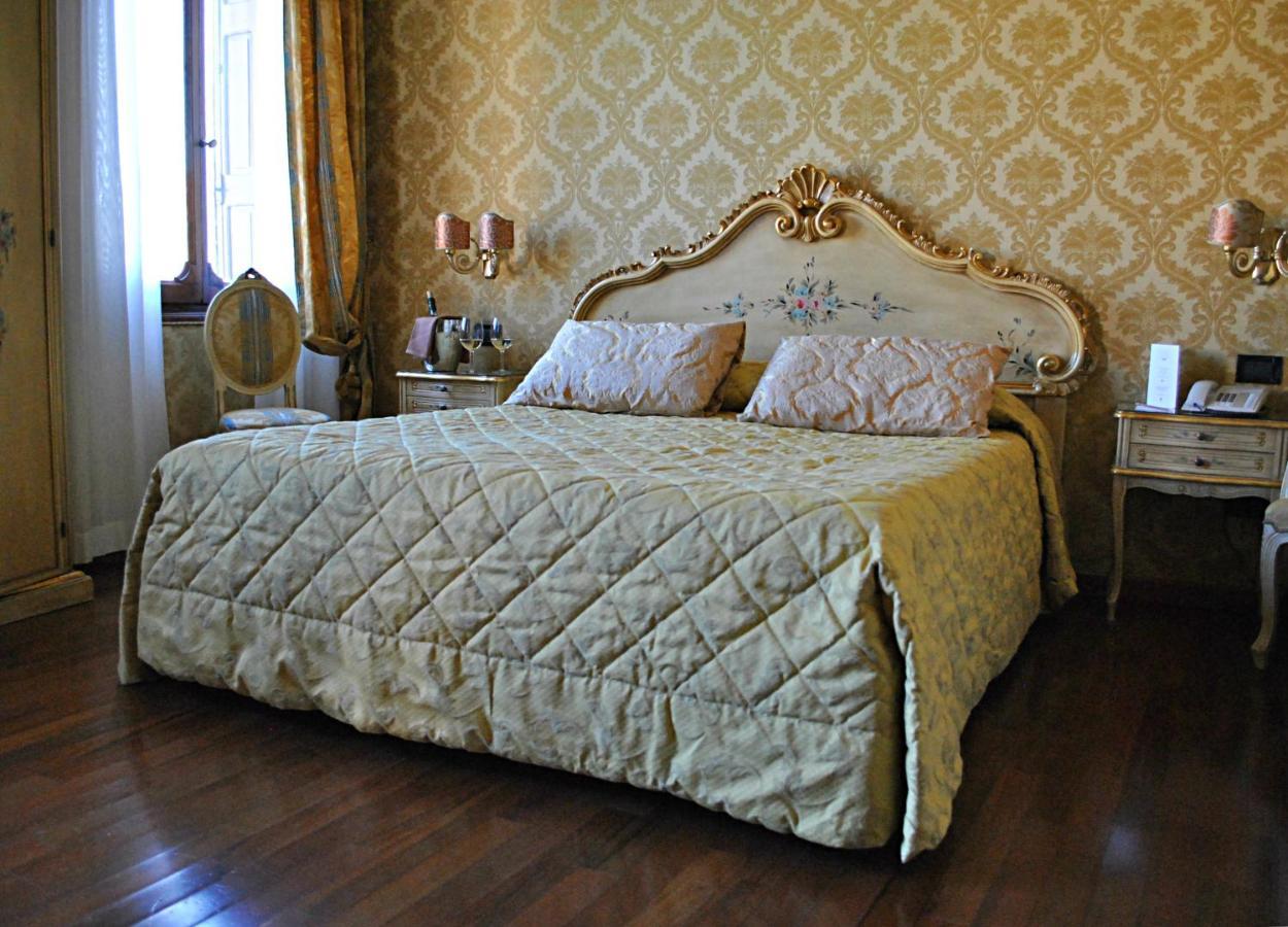 Hotel Carlton On The Grand Canal Venezia Esterno foto