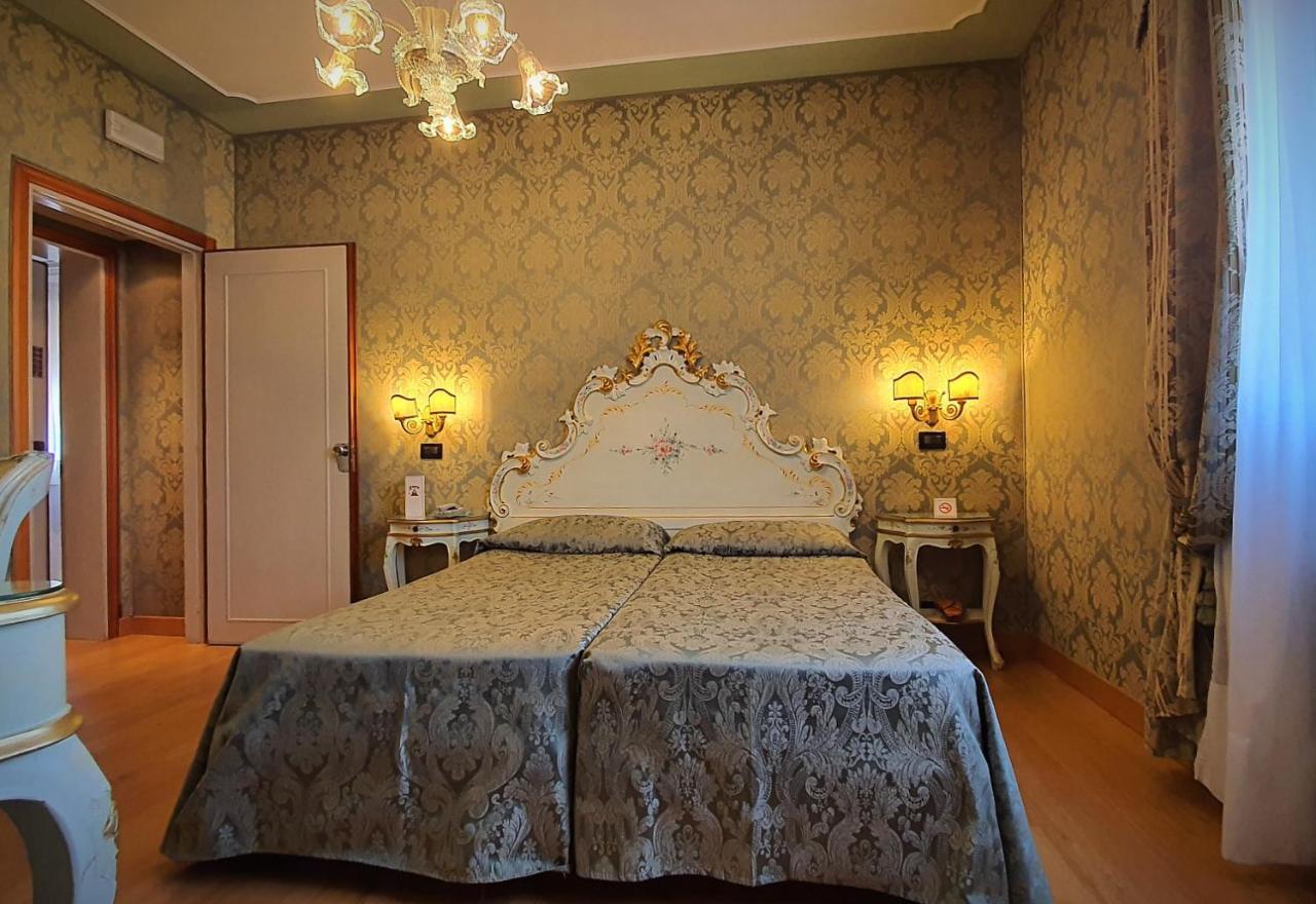 Hotel Carlton On The Grand Canal Venezia Esterno foto