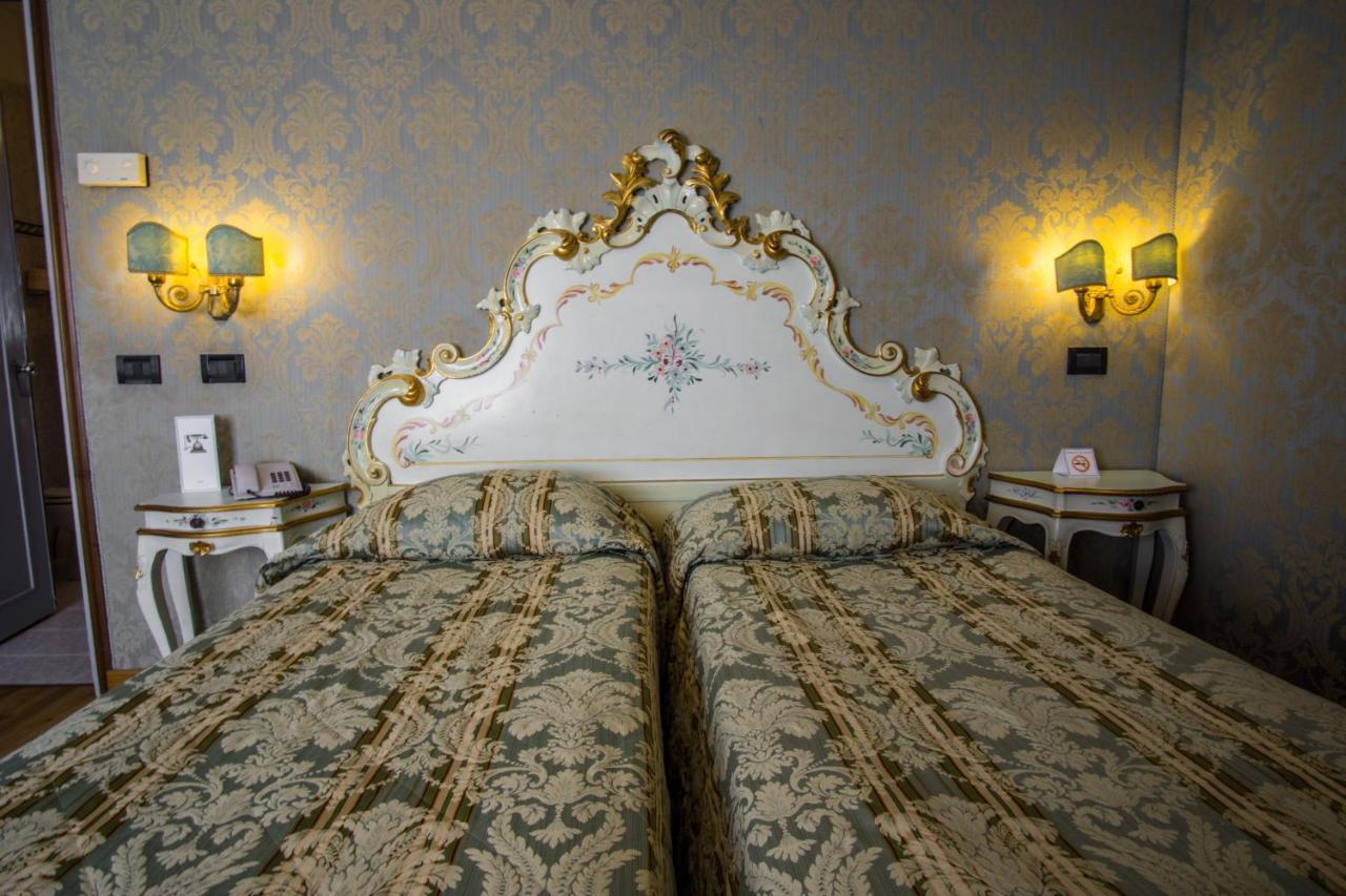 Hotel Carlton On The Grand Canal Venezia Esterno foto