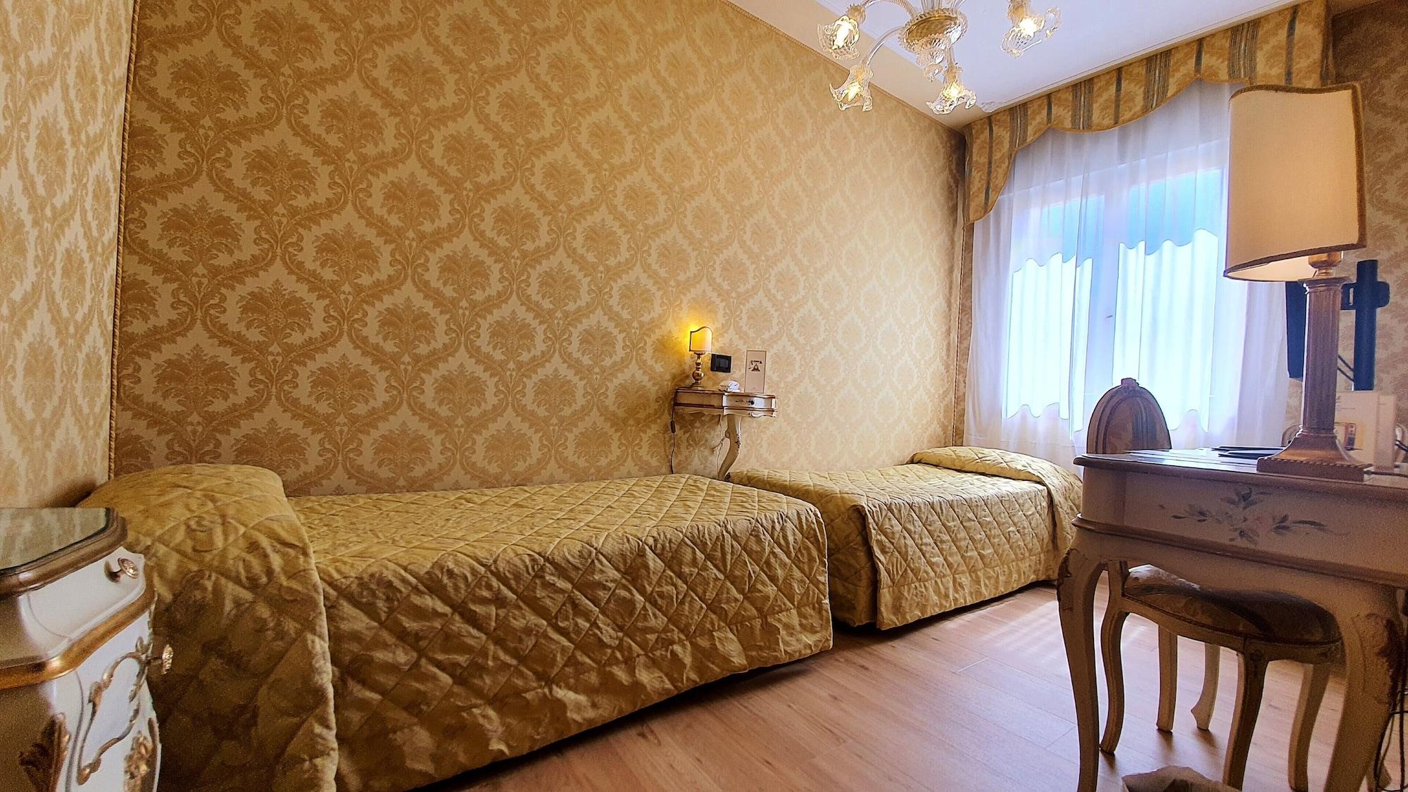 Hotel Carlton On The Grand Canal Venezia Esterno foto