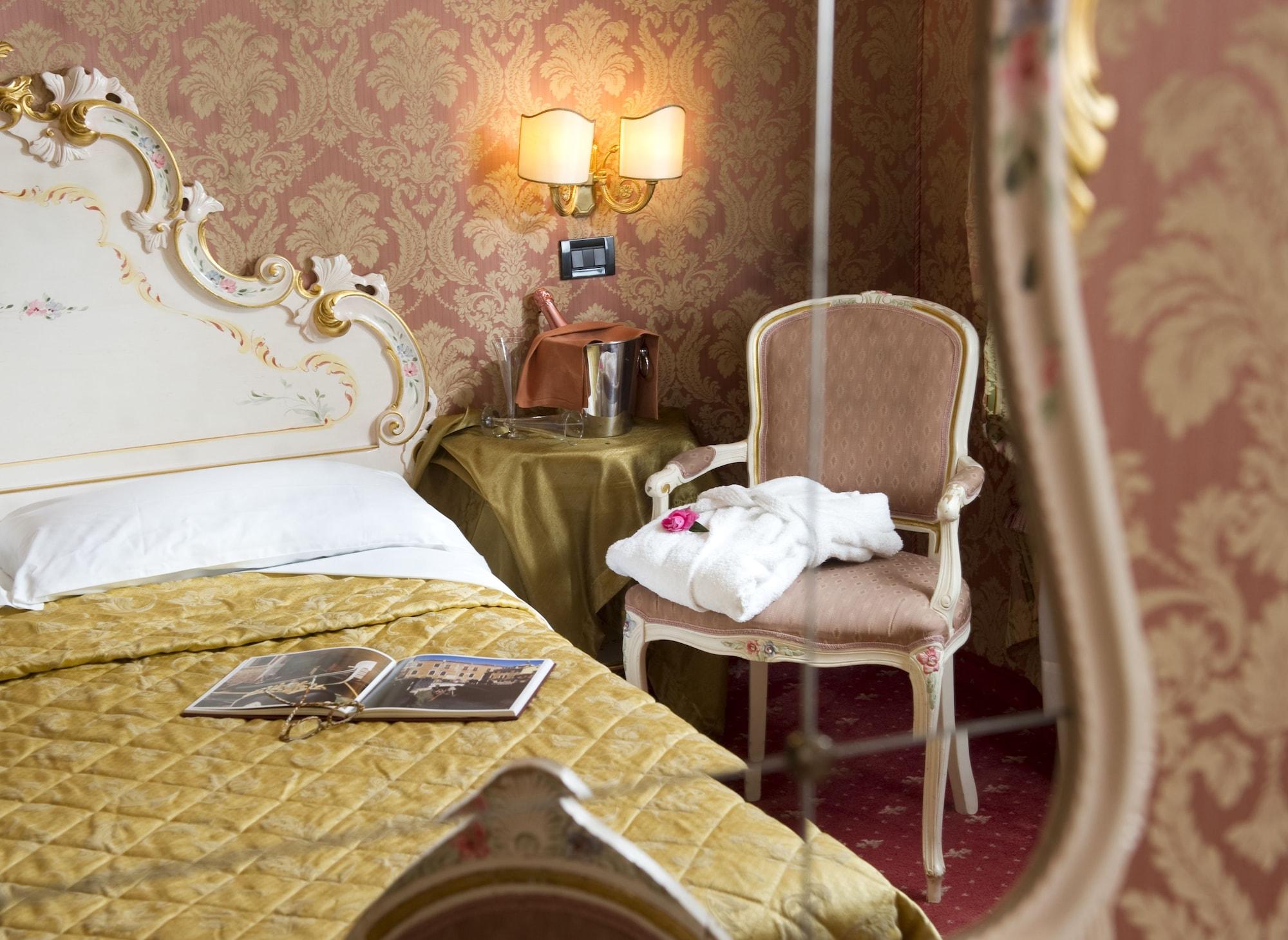 Hotel Carlton On The Grand Canal Venezia Esterno foto